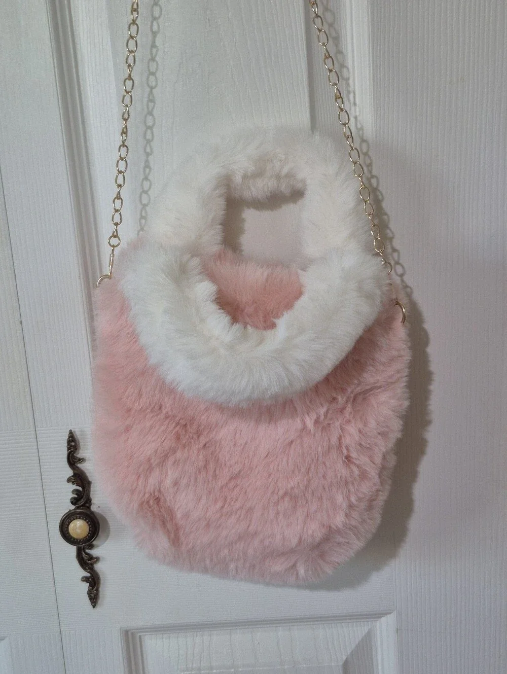 Danbar global pink fluffy bunny purse with gold chain strap
